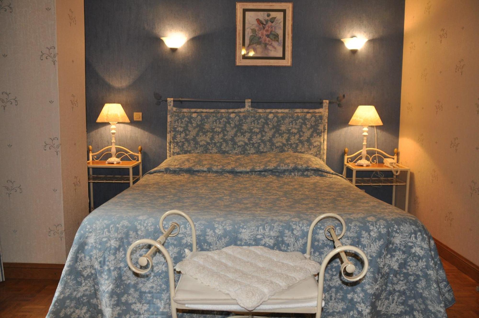 Gincla Logis Hostellerie Du Grand Duc Hotel Restaurant מראה חיצוני תמונה