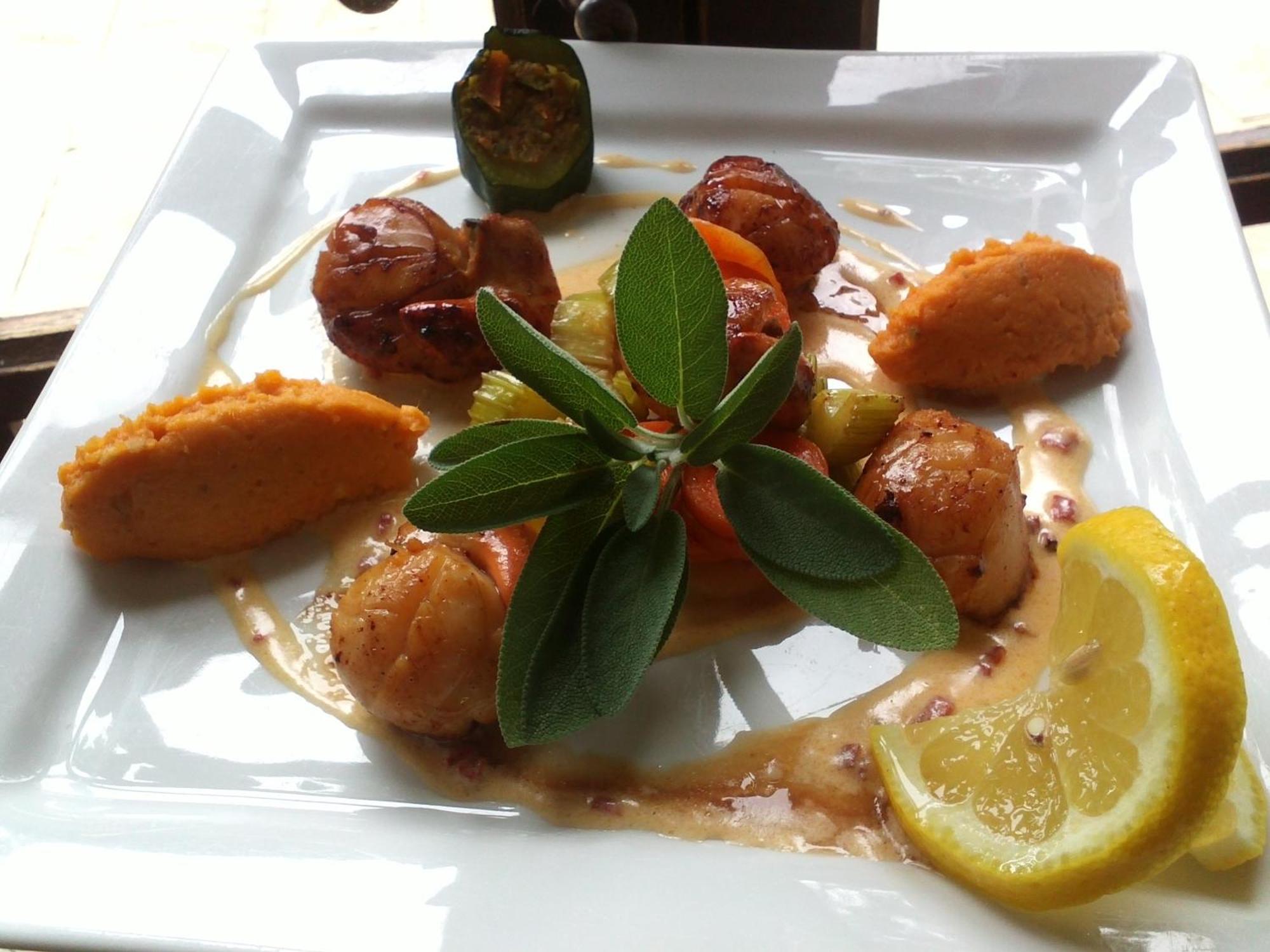 Gincla Logis Hostellerie Du Grand Duc Hotel Restaurant מראה חיצוני תמונה