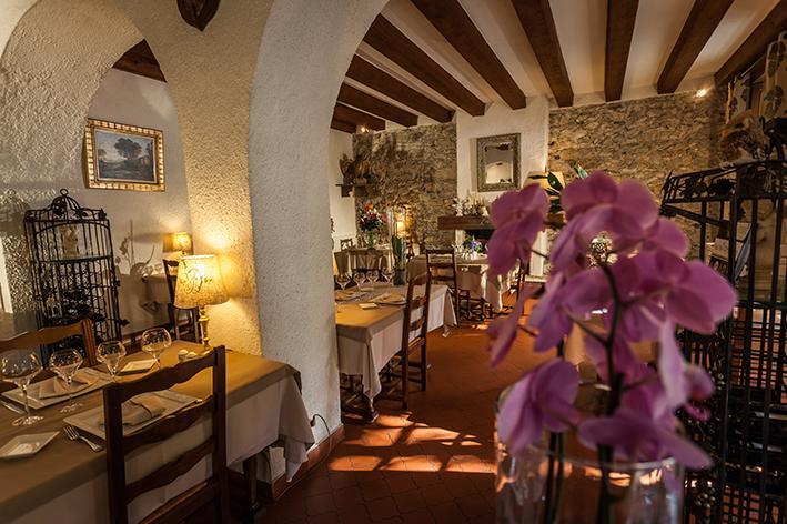 Gincla Logis Hostellerie Du Grand Duc Hotel Restaurant מראה חיצוני תמונה