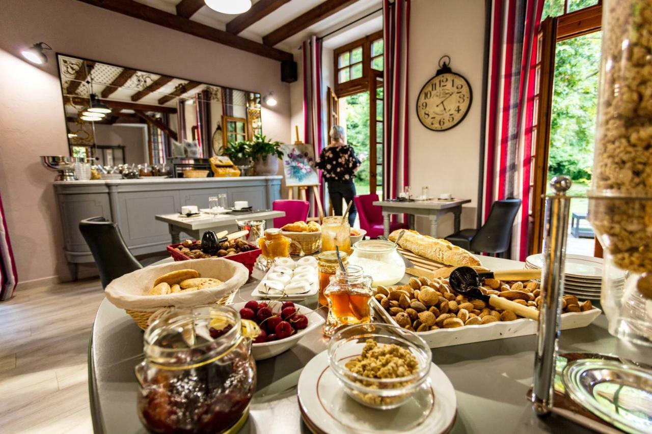 Gincla Logis Hostellerie Du Grand Duc Hotel Restaurant מראה חיצוני תמונה